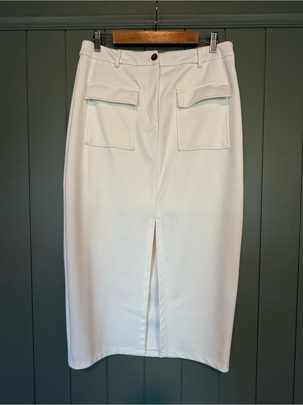 Tailored White Midi Pencil Skirt with Front Slit and Patch Pockets